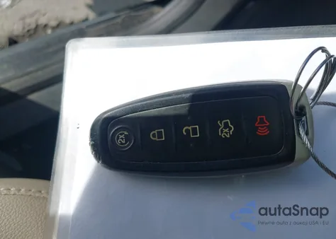 2017 Ford C-Max Energi Titanium из США, поврежденный, VIN 1FADP5FU7HL112640